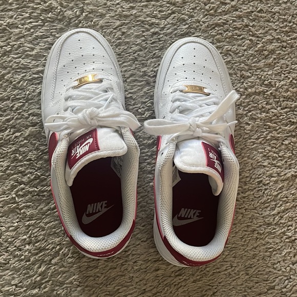 Nike Air Force 1 - Picture 3 of 4